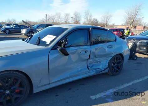 2025 BMW 3 Series 330I xDrive z USA, uszkodzony, nr VIN 3MW89CW06S8F68325